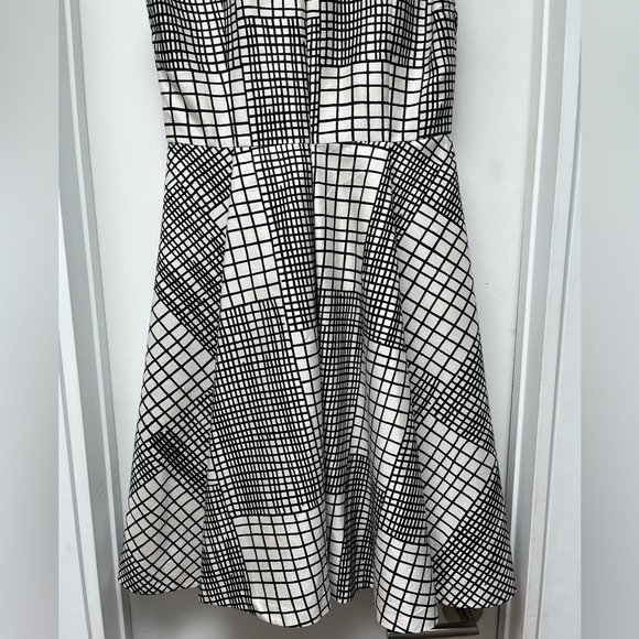 Black and white LK Bennett dress - Picture 5 of 6